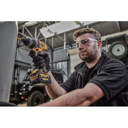 Dewalt DCD703NT 12 ვოლტიანი 2-სიჩქარიანი უსადენო საბურღი (უჯაგრის ძრავა, 4 ურთიერთშემცვლელი ხელსაწყოების დამჭერით,
