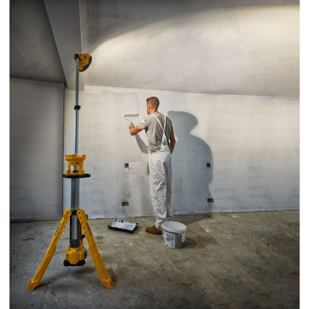 ფანარი შტატივზე 18V (აკუმლიატორის გარეშე) 