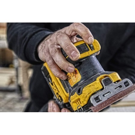 DEWALT 18V XR ნახშირების გარეშე 1/4 სახეხი ხელსაწყო-DCW200N-XJ