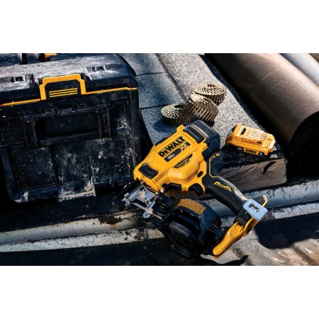 DEWALT უკაბელო ლურსმნის დასარტყმელი 18V-DCN45RNN-XJ