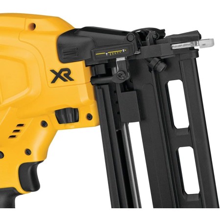 DEWALT უსადენო ლურსმანის დასარტყმელი 16GA-DCN662N-XJ