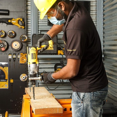 DeWalt  DWD524KS-QS     1100 ვატიანი ორსიჩქარიანი დარტყმითი საბურღი (13 მმ სრული ლითონის სწრაფი ჩაკი, ბურღვის სიმძლავრე ø ხე 40 მმ, ფოლადი 13 მმ, ბეტონი 22 მმ, შესაფერისი უწყვეტი...