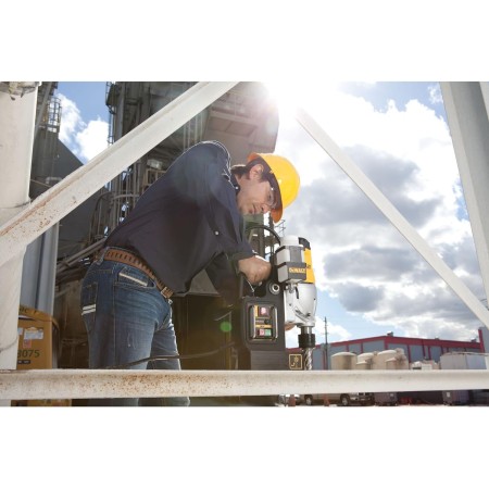 DEWALT ელექტრომაგნიტური ვერტიკალური ბურღი 1200W-DWE1622K-QS