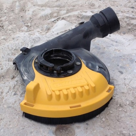 DEWALT 125 მმ ზედაპირის სახეხი მოწყობილობა შავი და ყვითელი-DWE46150-XJ
