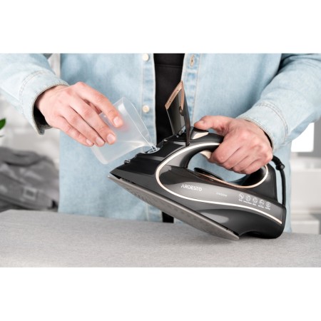 Ardesto Iron Ardesto IR-B2235, 2400W, 450ml, steam boost, ceramic soleplate, black-gold